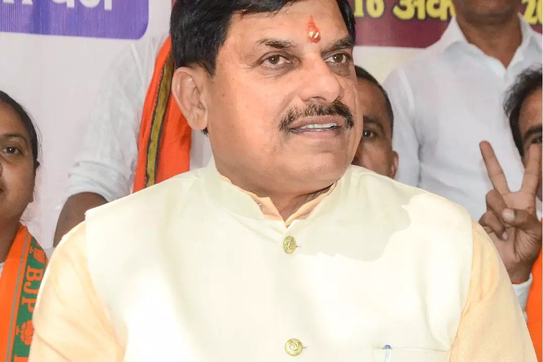 MP में भाई दूज के उपहार के तहत लाडली बहना योजना का भत्ता बढ़ा MP में भाई दूज के उपहार के तहत लाडली बहना योजना का भत्ता बढ़ा