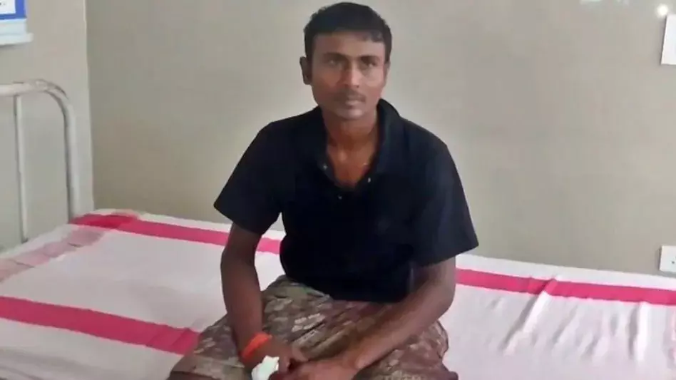 Gay पार्टनर हवसी निकला, नाराज युवक ने प्राइवेट पार्ट पर चलाया चाकू Gay पार्टनर हवसी निकला, नाराज युवक ने प्राइवेट पार्ट पर चलाया चाकू
