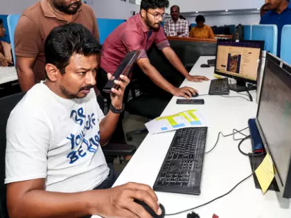 Chennai: मानसून राहत कार्यों के लिए 24,149 कर्मी तैनात Chennai: मानसून राहत कार्यों के लिए 24,149 कर्मी तैनात