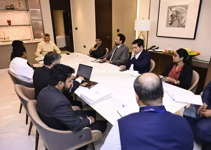 आंध्र प्रदेश हरित ऊर्जा और डेटा केंद्रों को प्राथमिकता दे रहा है: CM आंध्र प्रदेश हरित ऊर्जा और डेटा केंद्रों को प्राथमिकता दे रहा है: CM
