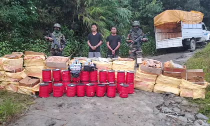 Assam राइफल्स ने पूर्वोत्तर में उग्रवाद को कुचला, विद्रोही नेटवर्क ध्वस्त Assam राइफल्स ने पूर्वोत्तर में उग्रवाद को कुचला, विद्रोही नेटवर्क ध्वस्त