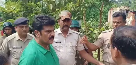 वकील हत्याकांड में बड़ा खुलासा, 50 लाख में तय हुआ था ‘सौदा’ वकील हत्याकांड में बड़ा खुलासा, 50 लाख में तय हुआ था ‘सौदा’