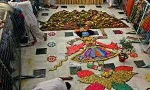 Govardhan Puja 2025: गोवर्धन पूजा के दिन इन बातों का रखें खास ध्यान, गलती से भी न करें आज ये काम Govardhan Puja 2025: गोवर्धन पूजा के दिन इन बातों का रखें खास ध्यान, गलती से भी न करें आज ये काम