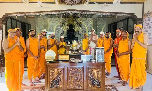 1008 श्री महावीर भगवान का निर्वाण महोत्सव मनाया गया