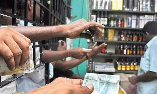 दिवाली पर शराब की बिक्री: शराब की बिक्री टारगेट से ज़्यादा 789.85 करोड़ रही