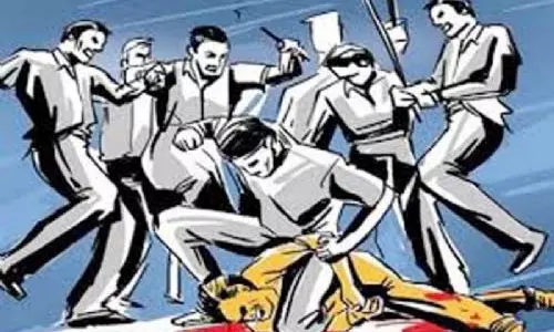 MP : दलित युवक को बेरहमी से पीटा गया MP : दलित युवक को बेरहमी से पीटा गया