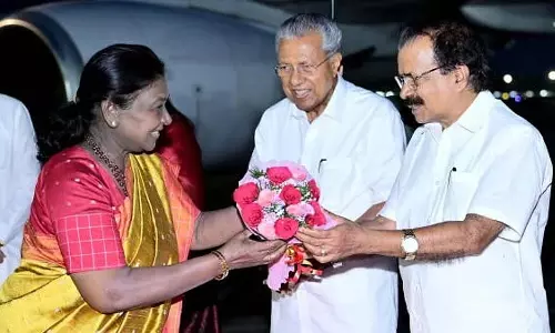 President द्रौपदी मुर्मू सबरीमाला में भगवान अयप्पा मंदिर में पूजा करेंगी President द्रौपदी मुर्मू सबरीमाला में भगवान अयप्पा मंदिर में पूजा करेंगी
