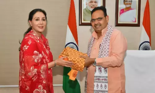 Jaipur: दीपोत्सव पर दीया कुमारी ने किया भजनलाल और प्रेमचंद से अभिवादन