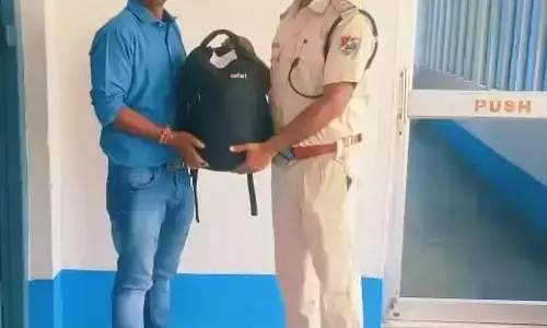 Kharagpur: रेलवे में यात्रियों की सुविधा के लिए “ऑपरेशन सेवा” सक्रिय