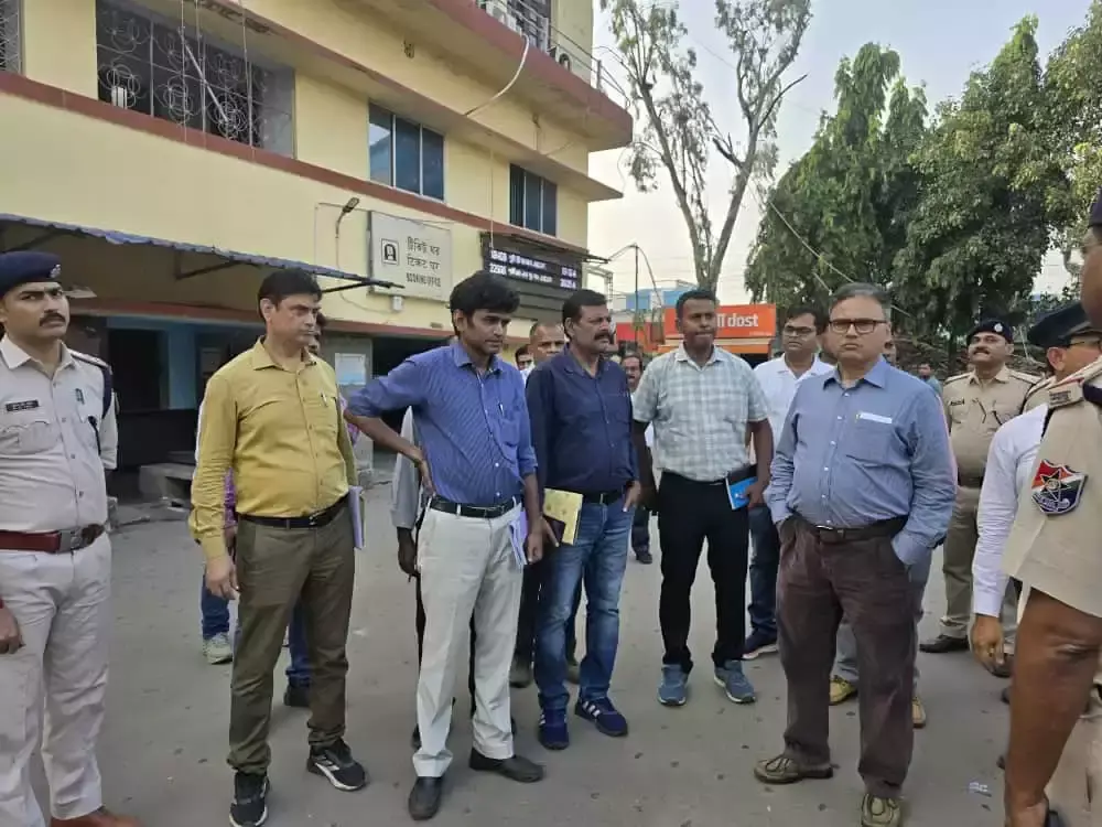 Kharagpur: त्योहारों पर यात्रियों की सुविधा के लिए खड़गपुर मंडल ने शुरू की योजना