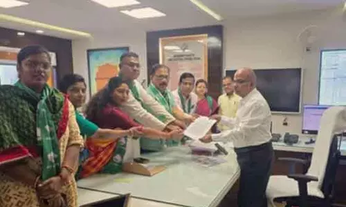 Nuapada by-election: BJD ने आचार संहिता उल्लंघन पर मंत्री व भाजपा उम्मीदवार के खिलाफ शिकायत की