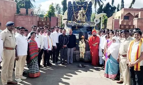 Bailhangala : पुनर्निर्मित चन्नम्मा समाधि स्थल का जल्द ही उद्घाटन किया जाएगा Bailhangala : पुनर्निर्मित चन्नम्मा समाधि स्थल का जल्द ही उद्घाटन किया जाएगा