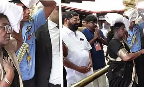 Kerala : राष्ट्रपति द्रौपदी मुर्मू ने सबरीमाला अयप्पा के दर्शन किए
