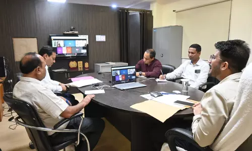 ईई को नोटिस जारी, सोलर पैनल स्टालेशन में लापरवाही पर कलेक्टर नाराज