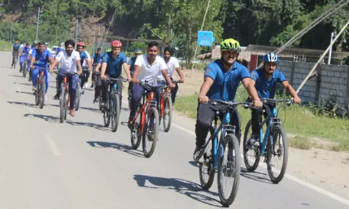 फिट इंडिया’ को बढ़ावा देने सेना और ITBP की साइकिल रैली फिट इंडिया’ को बढ़ावा देने सेना और ITBP की साइकिल रैली