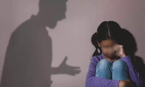 पाकिस्तानी Grooming Gang ने ब्रिटेन में कमजोर लड़कियों का शोषण किया, अदालत ने सुना