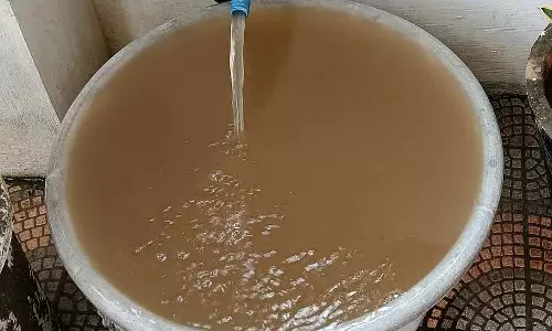 होन्नाली नगर पालिका से प्रदूषित पानी की सप्लाई; लोगों में गुस्सा