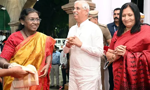 President Murmu ने सबरीमाला मंदिर में पूजा-अर्चना की President Murmu ने सबरीमाला मंदिर में पूजा-अर्चना की