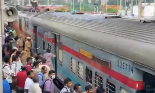 सिकंदराबाद और दिल्ली के बीच त्योहारों में चलेंगी अतिरिक्त ट्रेनें सिकंदराबाद और दिल्ली के बीच त्योहारों में चलेंगी अतिरिक्त ट्रेनें