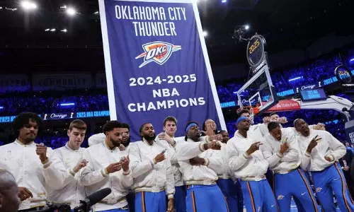 Shai Gilgeous-Alexander की हीरोइक्स से ओक्लाहोमा सिटी की डबल ओवरटाइम जीत, सीज़न की दमदार शुरुआत Shai Gilgeous-Alexander की हीरोइक्स से ओक्लाहोमा सिटी की डबल ओवरटाइम जीत, सीज़न की दमदार शुरुआत