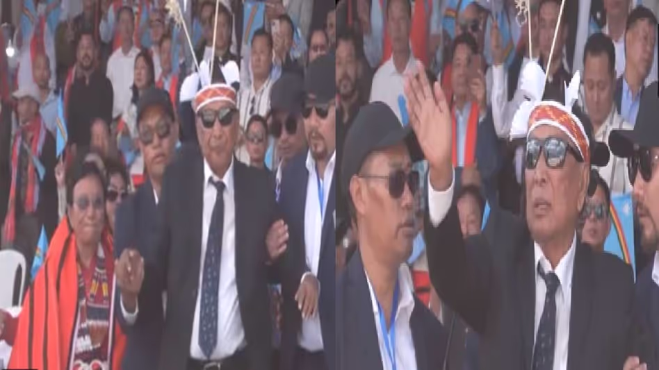 Manipur : दोहराया कि नागा राष्ट्रीय ध्वज और संविधान पर कोई समझौता नहीं किया जा सकता Manipur : दोहराया कि नागा राष्ट्रीय ध्वज और संविधान पर कोई समझौता नहीं किया जा सकता