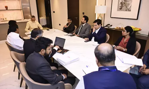 आंध्र प्रदेश हरित ऊर्जा और डेटा केंद्रों को प्राथमिकता दे रहा है: CM आंध्र प्रदेश हरित ऊर्जा और डेटा केंद्रों को प्राथमिकता दे रहा है: CM