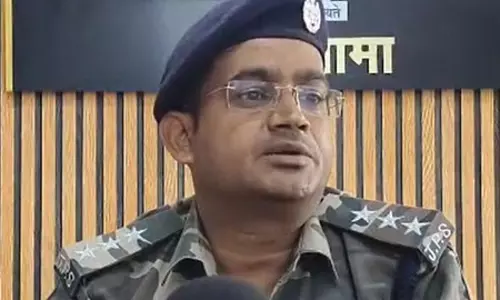बुजुर्ग महिला की गला रेतकर हत्या, पोती के साथ घर में थी अकेली