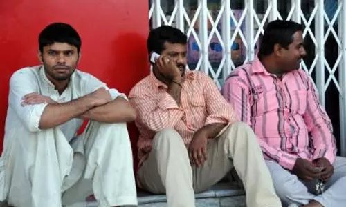 Saudi Arabia: खत्म की कफ़ाला प्रणाली, 1.3 करोड़ विदेशी श्रमिकों को राहत Saudi Arabia: खत्म की कफ़ाला प्रणाली, 1.3 करोड़ विदेशी श्रमिकों को राहत