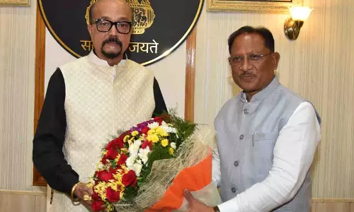 राजभवन में दीपावली मिलन समारोह का हुआ आयोजन, मुख्यमंत्री साय सहित जनप्रतिनिधिगण एवं गणमान्य नागरिक रहे उपस्थित राजभवन में दीपावली मिलन समारोह का हुआ आयोजन, मुख्यमंत्री साय सहित जनप्रतिनिधिगण एवं गणमान्य नागरिक रहे उपस्थित