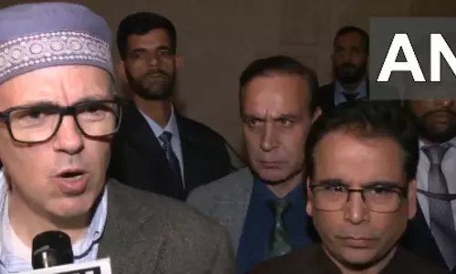 अब्दुल्ला ने गिरीराज सिंह के बयान पर जताई निंदा अब्दुल्ला ने गिरीराज सिंह के बयान पर जताई निंदा