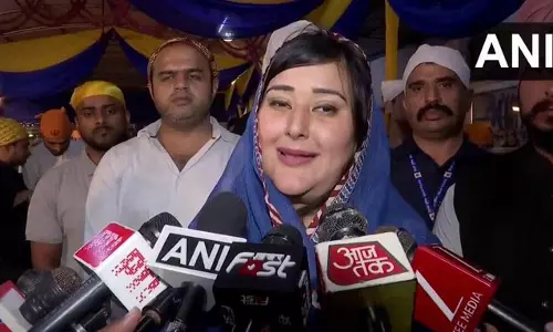 नई दिल्ली: पवित्र जोड़े साहिब की यात्रा मोती बाग गुरुद्वारे से शुरू, भाजपा सांसद बांसुरी स्वराज ने की सराहना