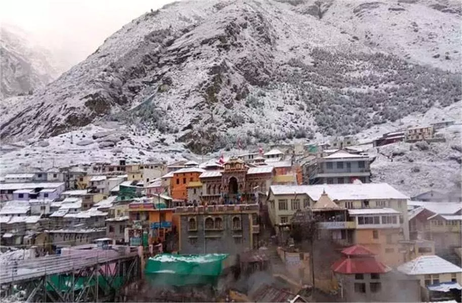 Uttarakhan: बारिश और बर्फबारी की बड़ी चेतावनी Uttarakhan: बारिश और बर्फबारी की बड़ी चेतावनी