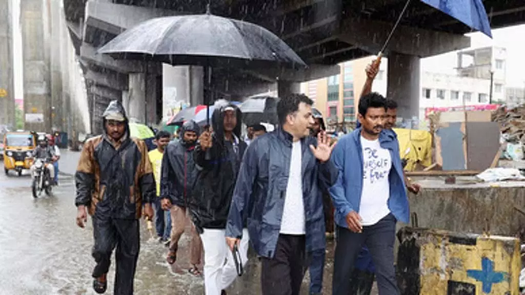 नॉर्थ-ईस्ट मॉनसून का सामना करने के लिए तैयार: डिप्टी चीफ मिनिस्टर उदयनिधि स्टालिन नॉर्थ-ईस्ट मॉनसून का सामना करने के लिए तैयार: डिप्टी चीफ मिनिस्टर उदयनिधि स्टालिन