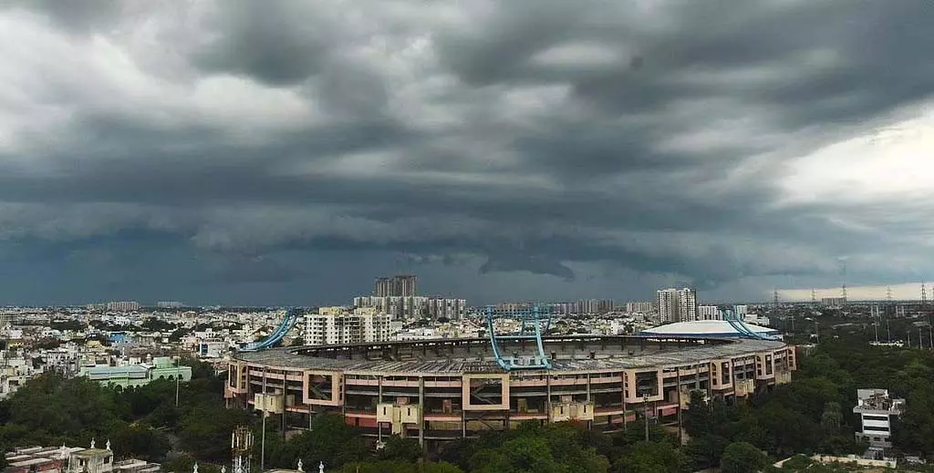 Chennai और 4 जिलों में भारी बारिश की चेतावनी Chennai और 4 जिलों में भारी बारिश की चेतावनी