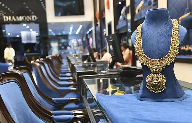 सोने की कीमतों में भारी गिरावट : आज की स्थिति सोने की कीमतों में भारी गिरावट : आज की स्थिति