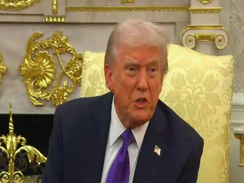 दक्षिण कोरिया में Trump की चीनी राष्ट्रपति शी जिनपिंग से मुलाकात, रूस-यूक्रेन युद्ध पर होगी चर्चा दक्षिण कोरिया में Trump की चीनी राष्ट्रपति शी जिनपिंग से मुलाकात, रूस-यूक्रेन युद्ध पर होगी चर्चा
