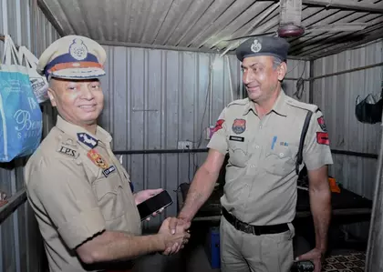 हरियाणा के DGP देर रात गश्त, अपराधियों के खिलाफ सख्त रुख हरियाणा के DGP देर रात गश्त, अपराधियों के खिलाफ सख्त रुख