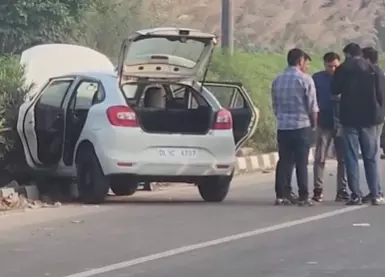 Delhi में बहादुर शाह मार्ग पर मुठभेड़, चार बदमाश ढेर Delhi में बहादुर शाह मार्ग पर मुठभेड़, चार बदमाश ढेर