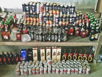 Kerala सरकार ने स्थानीय शराब उत्पादन को बढ़ावा देने की योजना बनाई Kerala सरकार ने स्थानीय शराब उत्पादन को बढ़ावा देने की योजना बनाई