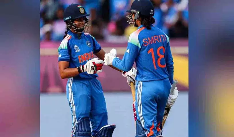 Mandhana और प्रतीका ने जड़ा अर्धशतक, भारत ने 25 ओवर में बनाए 147 रन Mandhana और प्रतीका ने जड़ा अर्धशतक, भारत ने 25 ओवर में बनाए 147 रन