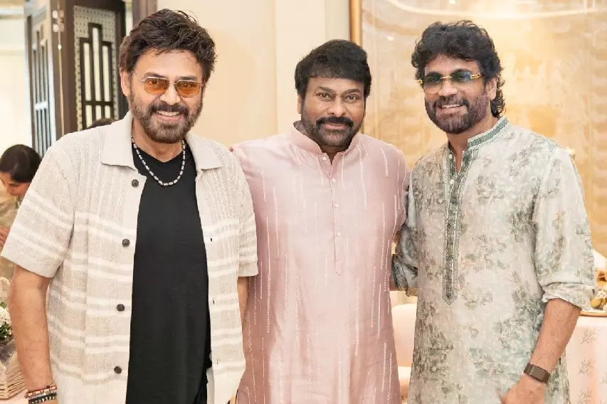 Actor Venkatesh चिरंजीवी की मन शंकर वर प्रसाद गरु में विस्तारित कैमियो निभाएंगे! Actor Venkatesh चिरंजीवी की मन शंकर वर प्रसाद गरु में विस्तारित कैमियो निभाएंगे!