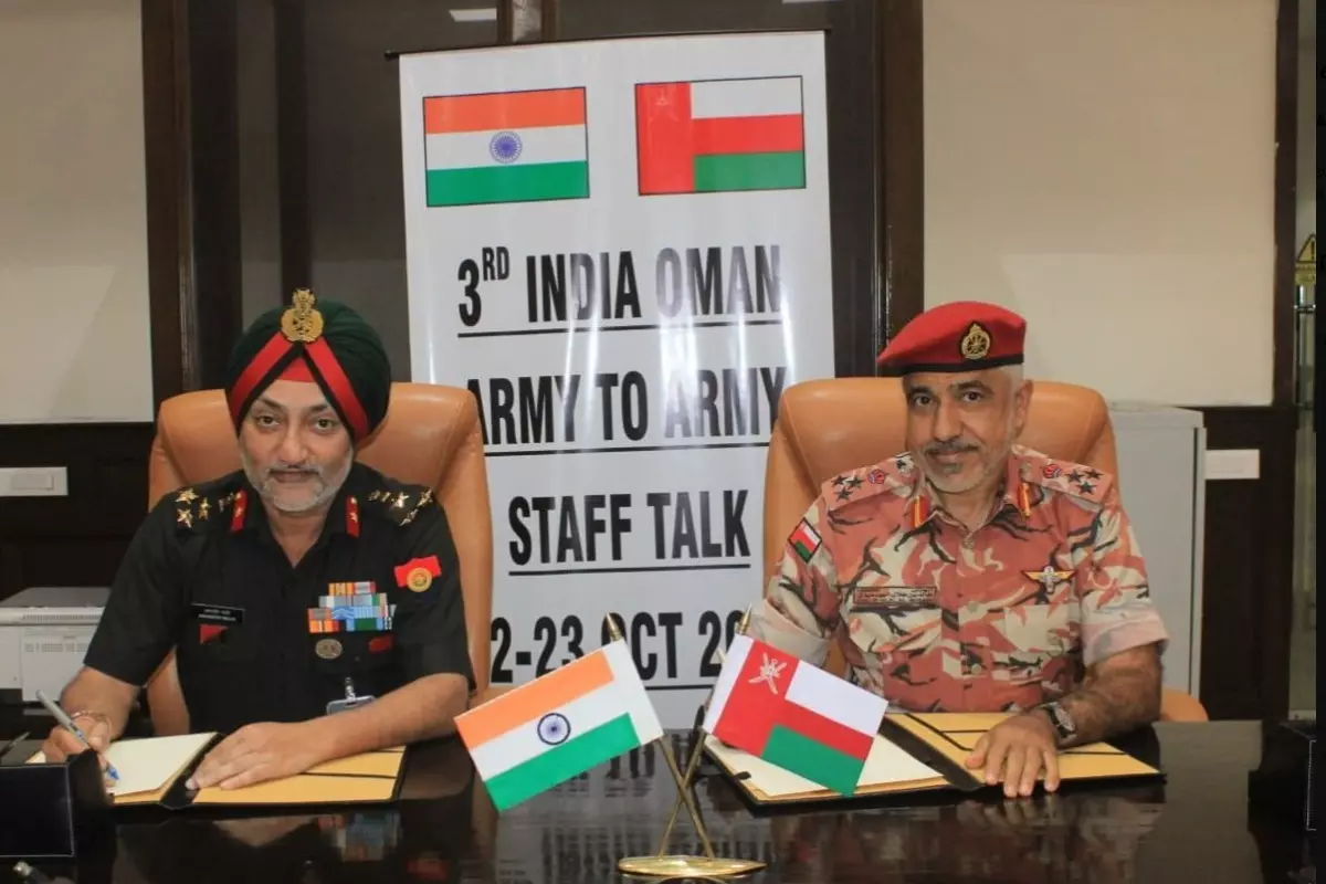 भारत, ओमान ने रक्षा संबंधों को बढ़ाने और सैन्य प्रशिक्षण सहयोग को गहरा करने पर चर्चा भारत, ओमान ने रक्षा संबंधों को बढ़ाने और सैन्य प्रशिक्षण सहयोग को गहरा करने पर चर्चा
