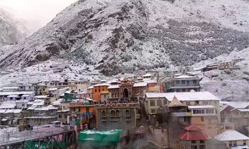 Uttarakhan: बारिश और बर्फबारी की बड़ी चेतावनी Uttarakhan: बारिश और बर्फबारी की बड़ी चेतावनी
