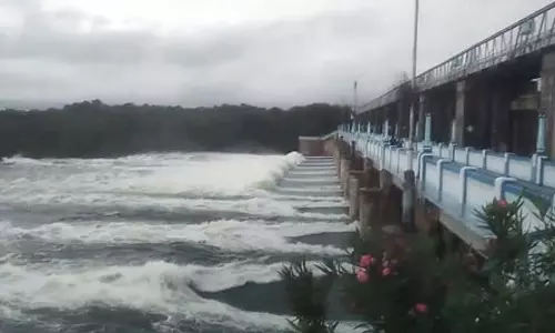 सथानूर डैम से बड़ी मात्रा में पानी छोड़ा गया: तटीय निवासियों के लिए चेतावनी सथानूर डैम से बड़ी मात्रा में पानी छोड़ा गया: तटीय निवासियों के लिए चेतावनी