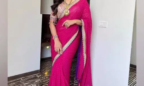 Fashion Tips: छठ पूजा पर श्वेता तिवारी की तरह पहनें साड़ी, मिलेगा क्लासी लुक Fashion Tips: छठ पूजा पर श्वेता तिवारी की तरह पहनें साड़ी, मिलेगा क्लासी लुक
