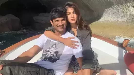 Sushant Singh Rajput के परिवार ने रिया चक्रवर्ती को सीबीआई क्लीन चिट का विरोध किया