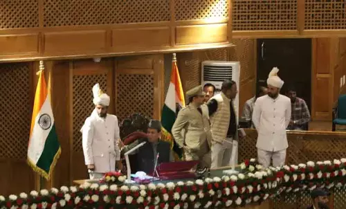 स्पीकर ने श्रद्धांजलि संदेश में नाम न होने पर Kupwara प्रशासन की आलोचना की स्पीकर ने श्रद्धांजलि संदेश में नाम न होने पर Kupwara प्रशासन की आलोचना की