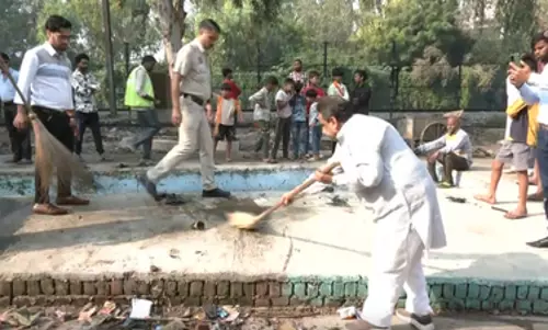 Delhi में छठ पूजा के लिए 1,500-1,600 घाट तैयार किए जाएंगे: प्रवीण खंडेलवाल Delhi में छठ पूजा के लिए 1,500-1,600 घाट तैयार किए जाएंगे: प्रवीण खंडेलवाल