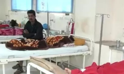 Bhopal में दिवाली हादसा: ‘कार्बाइड गन’ के धमाके से 60 से ज़्यादा लोग घायल Bhopal में दिवाली हादसा: ‘कार्बाइड गन’ के धमाके से 60 से ज़्यादा लोग घायल
