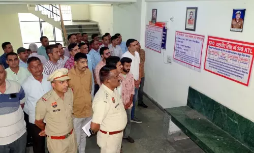 Haryana : कैथल के 5 पुलिस शहीदों को श्रद्धांजलि देते हुए प्रदर्शनी Haryana : कैथल के 5 पुलिस शहीदों को श्रद्धांजलि देते हुए प्रदर्शनी